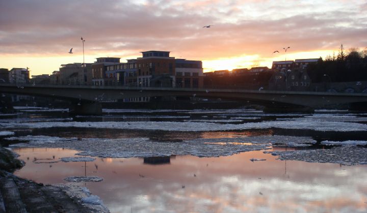 River Ice 301108-025-2.jpg